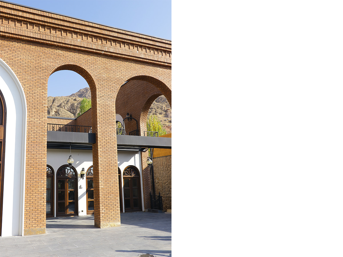 Ayneh Varzan Villa (7)