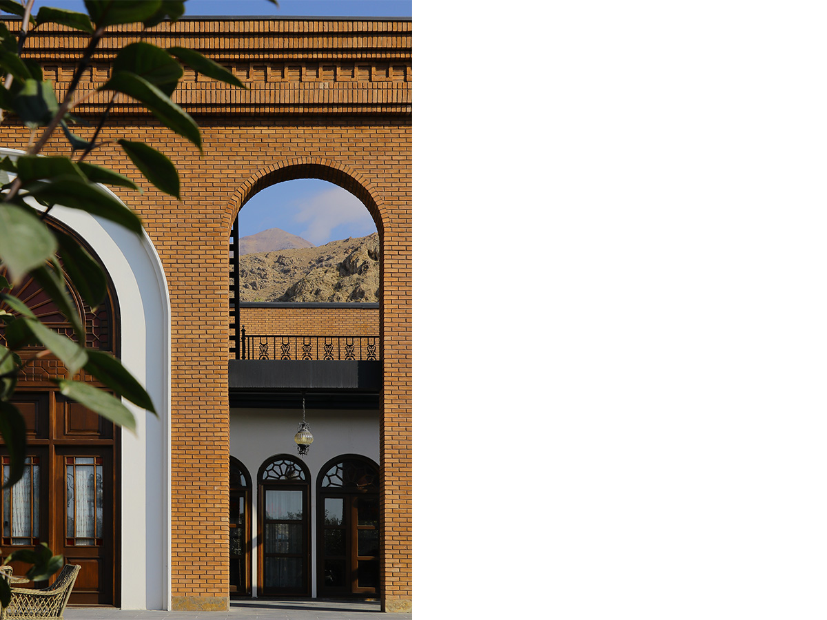 Ayneh-Varzan-Villa-(8)